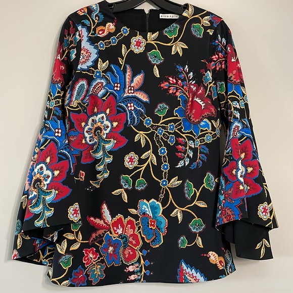 Alice and Olivia - Picture 2 of 8